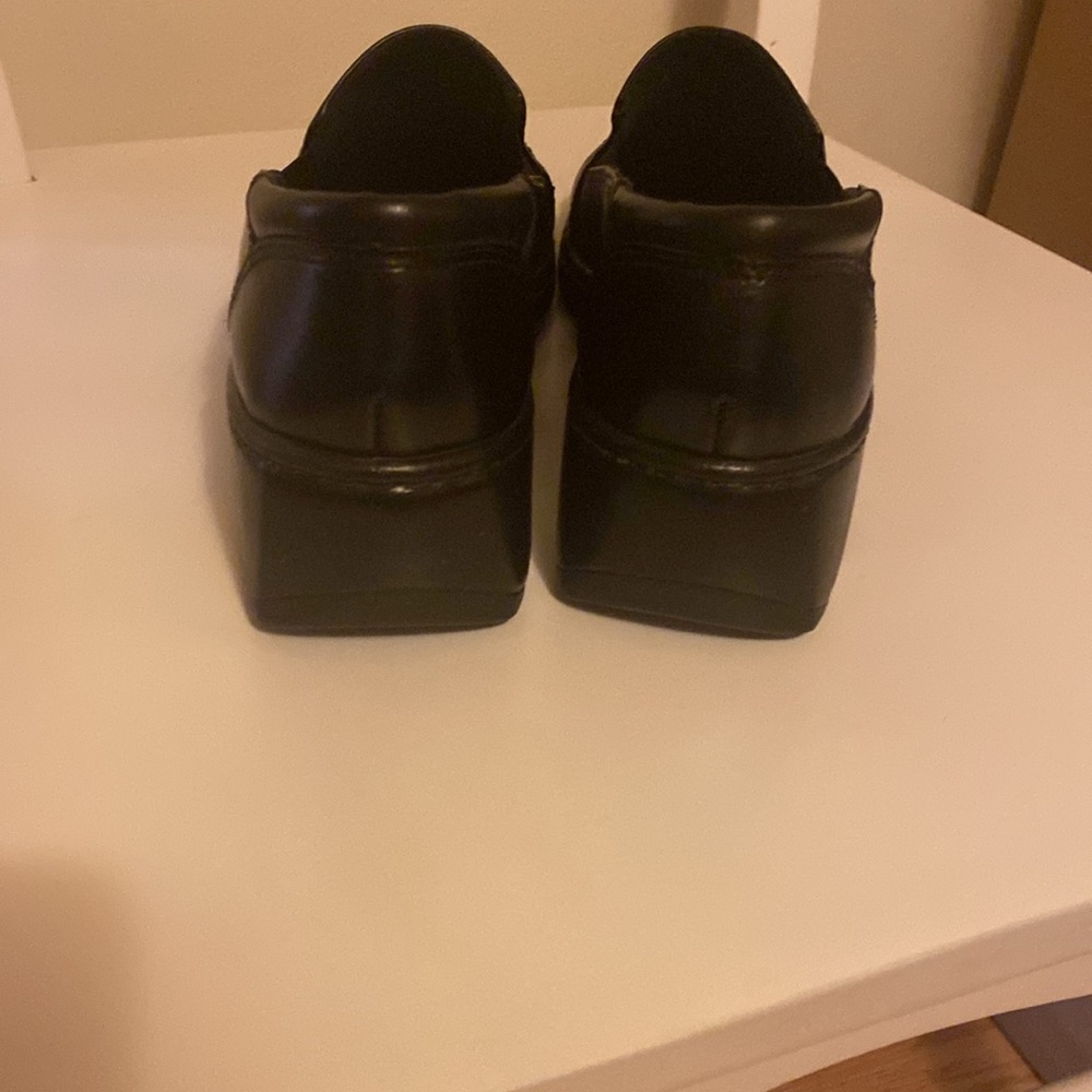 Clarks - Picture 5 of 6